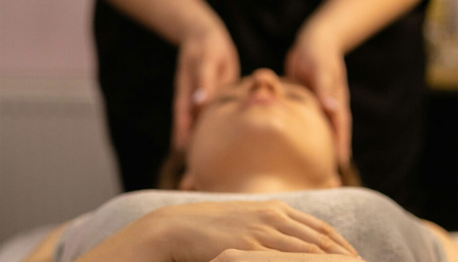 does indian head massage help sinusitis