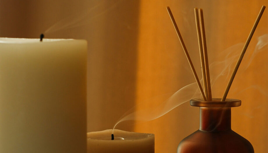 Does Aromatherapy Treatment Include Massage