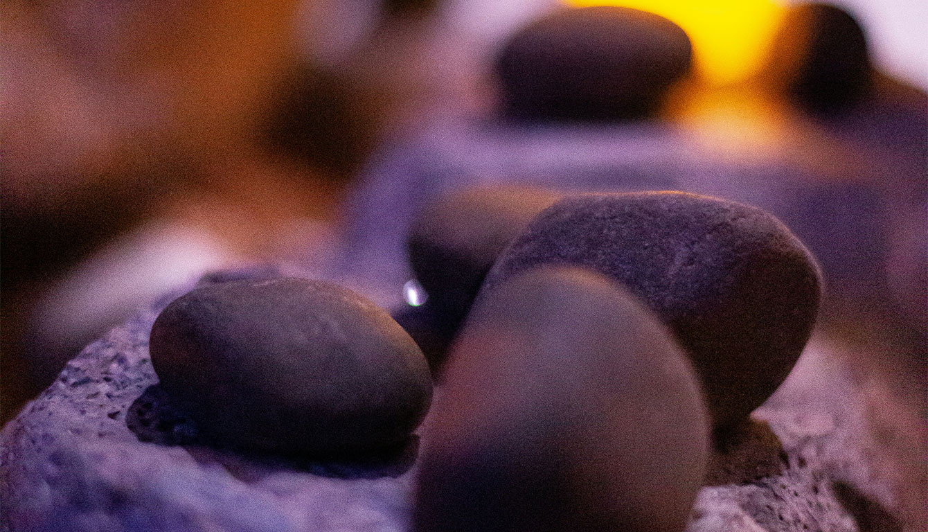 How to Use a Hot Stone Massage Heater: Step by Step