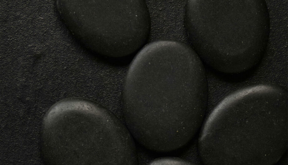 what temperature should hot stones be for massage